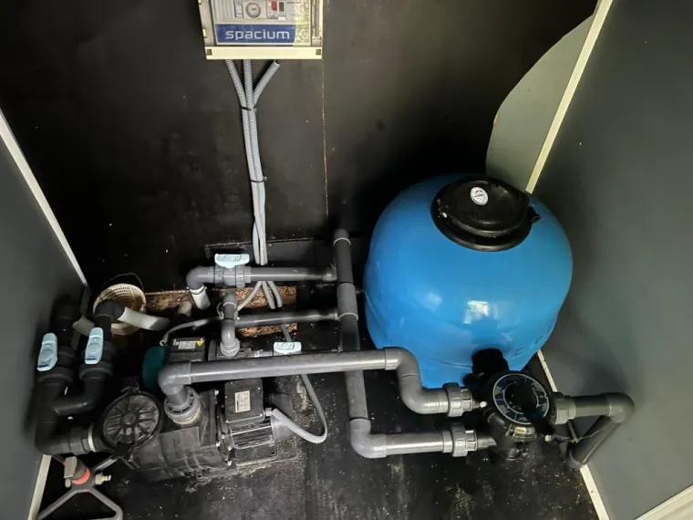 🌊 Filtration de Piscine à Saint-Raphaël, Roquebrune-sur-Argens, Provence Thermo Fluide