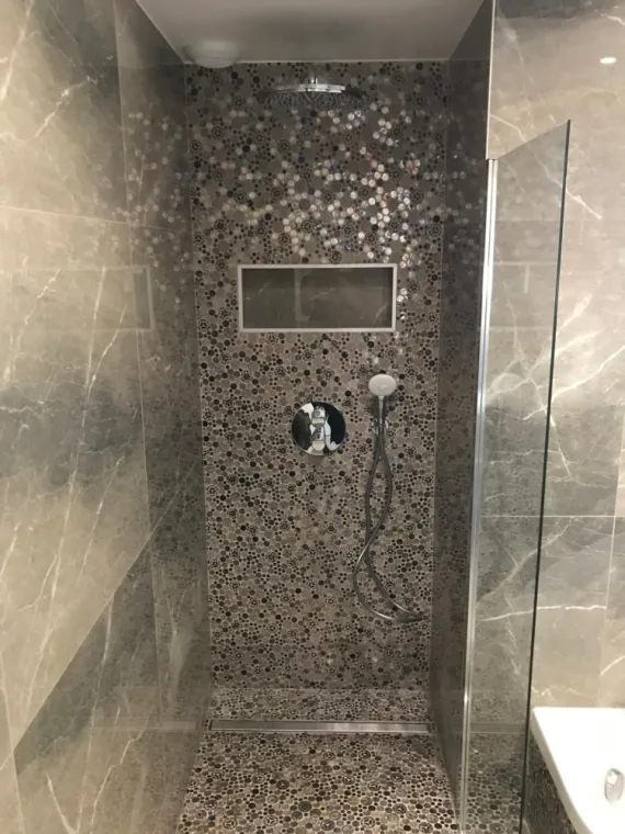🚿Douche à l’Italienne Golfe de Saint-Tropez, Roquebrune-sur-Argens, Provence Thermo Fluide
