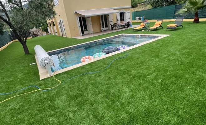 Création d'un système de filtration de piscine sur le Lavandou, Roquebrune-sur-Argens, Provence Thermo Fluide